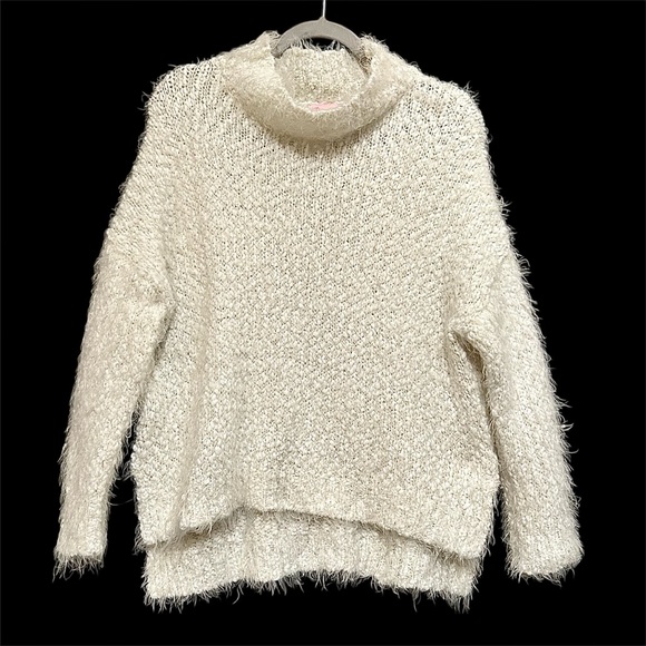 Pink Lily fuzzy eyelash turtleneck sweater - Picture 2 of 7